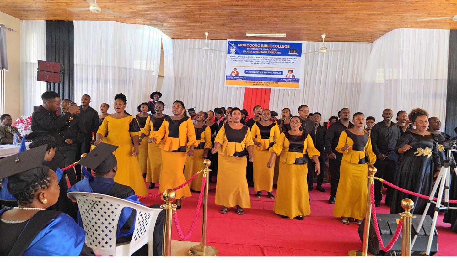 The College choir singing at graduation